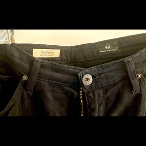 AG the prima mid rise cigarette Jean size 30 black